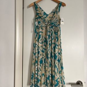 DVF silk blue coral reef carina dress NWT in size 2